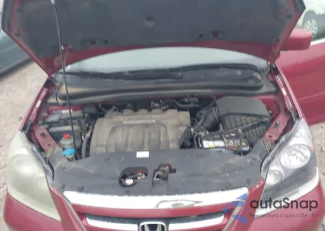 2005 Honda Odyssey Ex-L from USA, damaged, VIN 5FNRL38775B035466